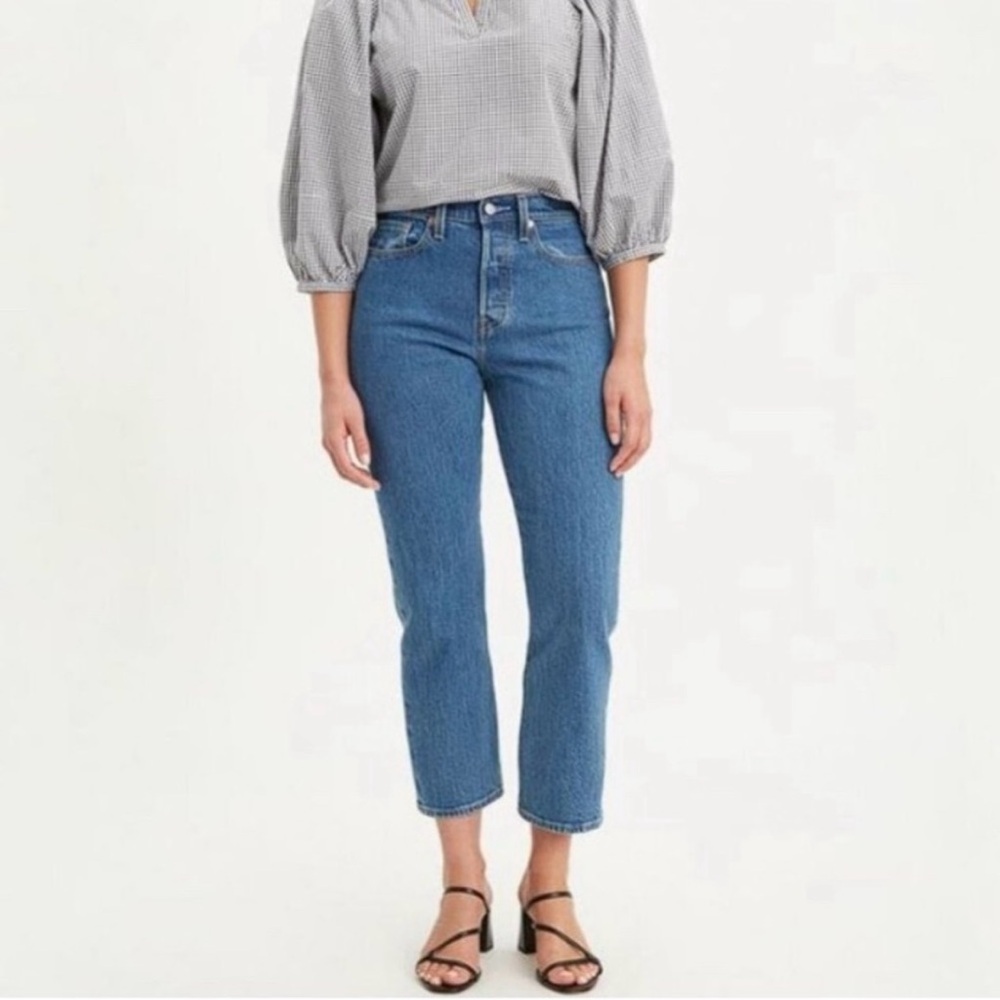 Women’s NWT Levi’s Wedgie Straight Jeans - Picture 9 of 9